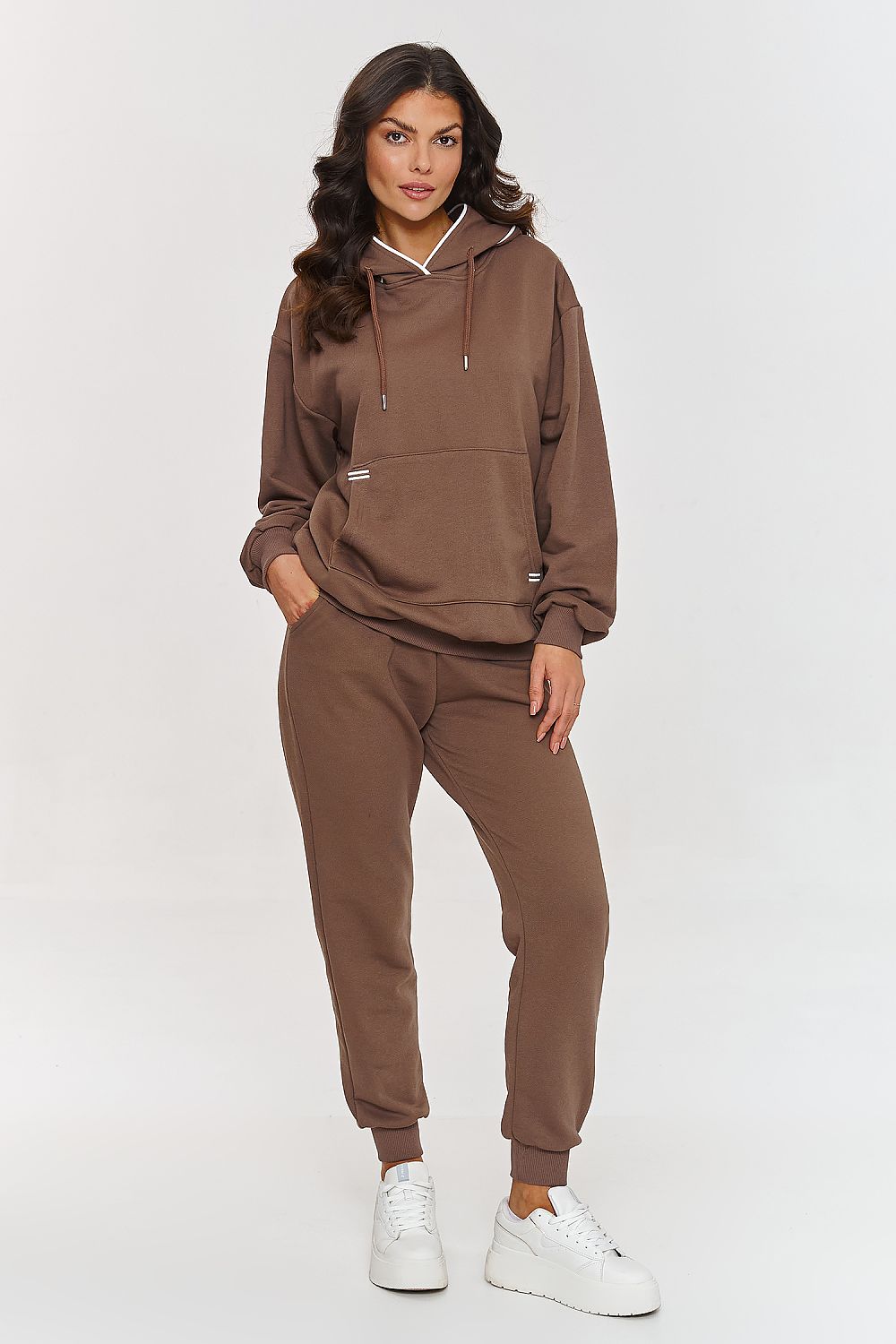 Nustatyti model 209662 Makadamia