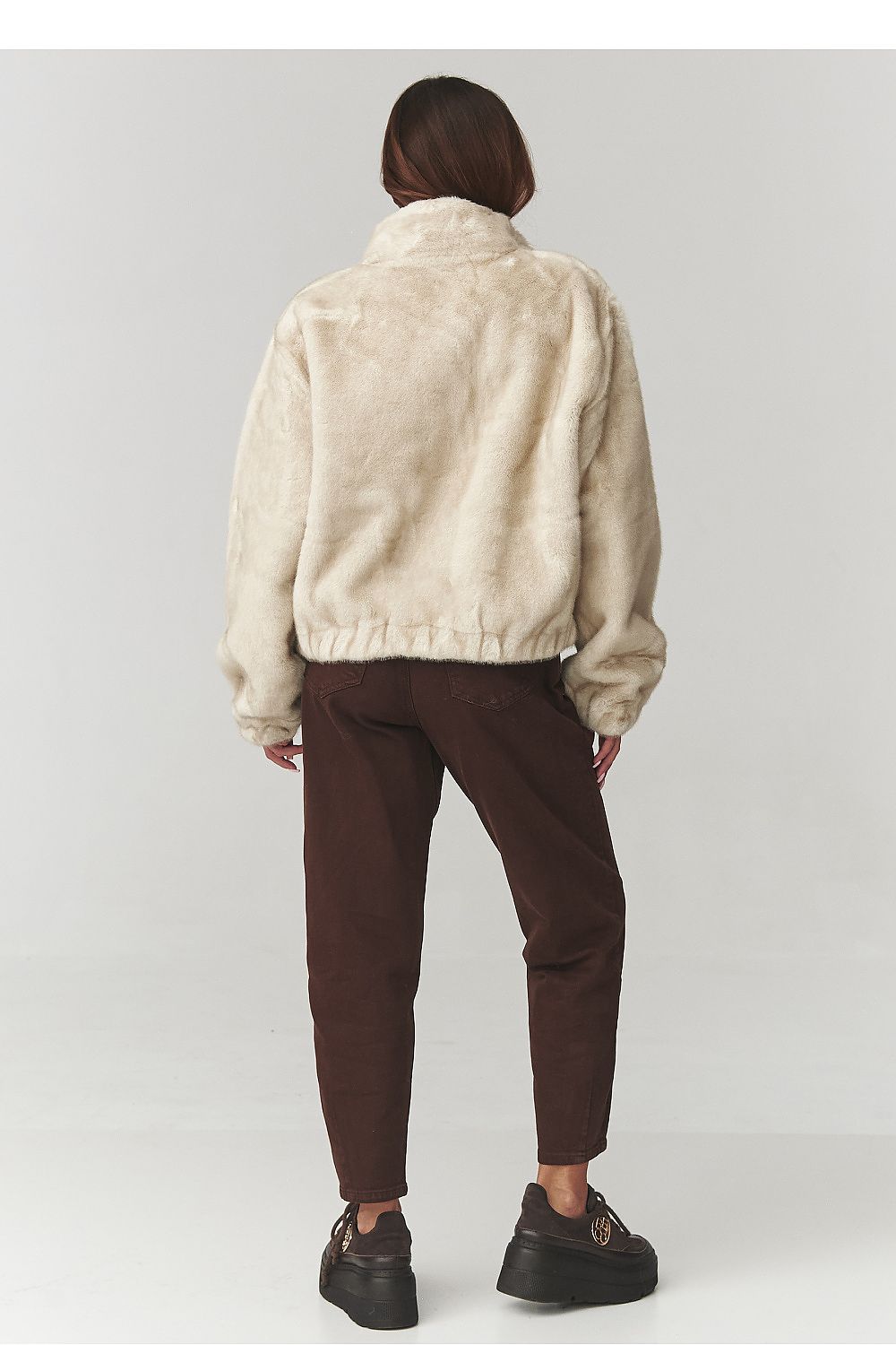 Striukė model 220779 Makadamia