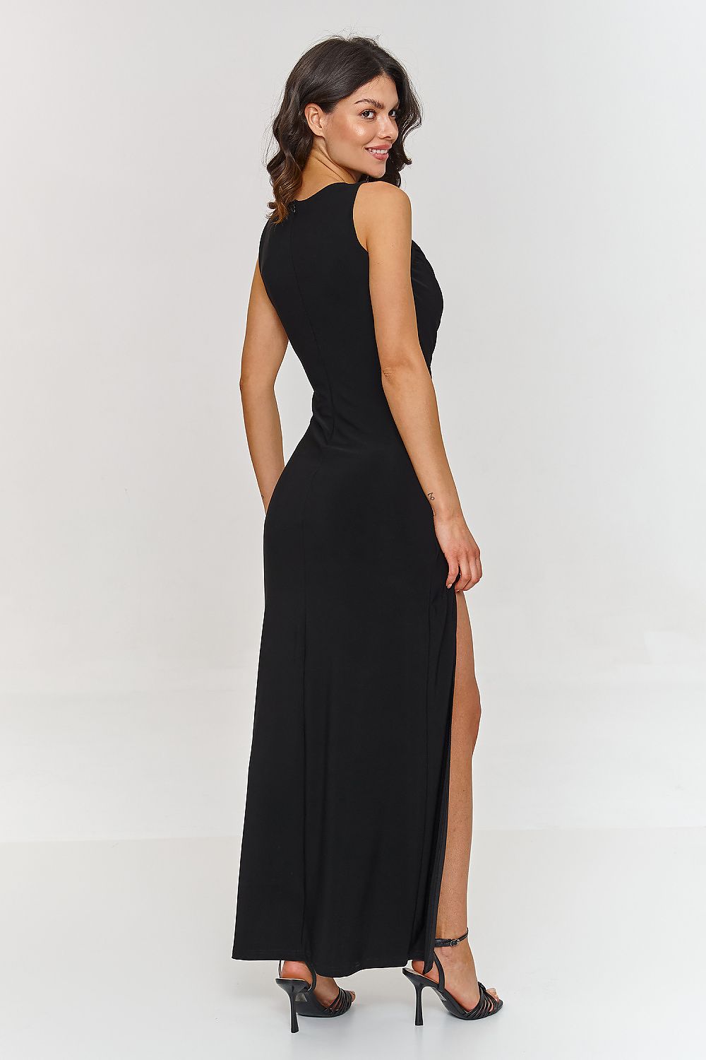  Kokteilinė suknelė model 210719 Makadamia 